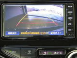 バックガイドモニターで、後方を確認しながら安心して駐車することができます。運転初心者も熟練者も必須の機能ですよ!
