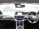 握りやすく、回しやすいステアリングは長時間の運転でも疲れを感じさせません!