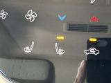 運転席・助手席シートヒーターがついています。