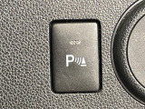 【クリアランスソナー】バンパーに付いたセンサーが障害物を検知!一定の距離に近づくとアラートで教えてくれます♪狭い駐車スペースや車庫入れ時も安心ですね☆