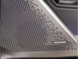 【ハーマンカードン】ハーマン カードンは、優れた音響技術と先進性の高いデザインが融合した、上質なインテリアのようなハイクオリティ・オーディオシステムです。