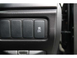 【横滑り防止装置】ドライバーの安全運転をアシストしてくれる装備が充実しています☆ドライバーの不安を安心へと変えてくれますね。