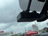 【ドライブレコーダー】時間に合わせた情報をしっかりと録画録音いたします。運転に際してのトラブルや事故などの映像もしっかりと録音録画いたします。