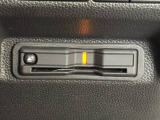 有料道路のレーン通過に便利なETC車載器を装着しています。ご利用にはセットアップが必要となります。