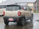 燃費の良いアイドリングストップ付きです。ハイブリッド車の4WDは燃費も良く快適な走行で、走行音も静かです。是非、ご試乗ください。