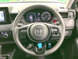 【ステアリングスイッチ】運転中、前方から目線をそらすことなく、オーディオ等の操作が可能な便利機能!安心&快適なドライブを演出してくれます♪