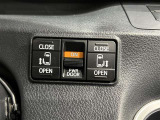 【両側パワースライドドア】スマートキーや運転席のスイッチで後席両側スライドドアの開閉が可能♪