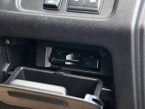 ビルトイン型ETCユニット搭載で、高速道路等利用時、便利に利用可能です。