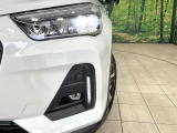 【シーケンシャルターンランプ付きLEDヘッドライト】人気の『流れるウィンカー』付きのLEDヘッドライトを装備♪高級感はもちろん、点灯時は存在感たっぷりで他車からも認識されやすく安心です。