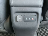 後部座席用USB電源ソケット