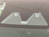 【スマートアシスト】走行中に前方の車両等を認識し、衝突しそうな時は警報とブレーキで衝突回避と被害軽減をアシスト。より安全にドライブをお楽しみいただけます。