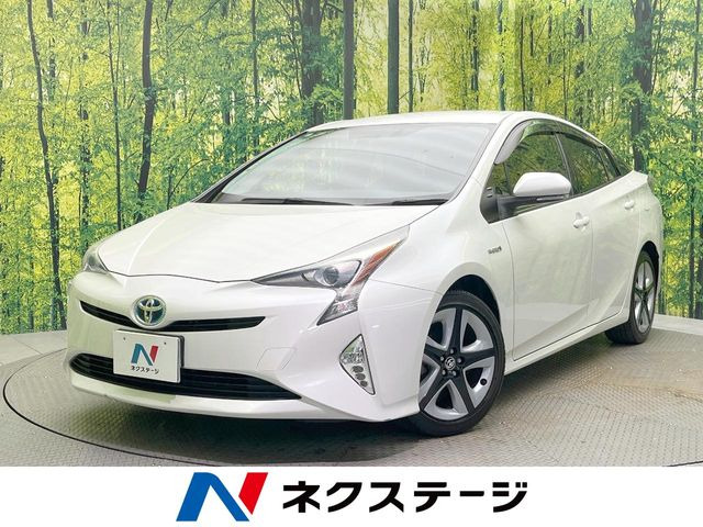 トヨタ プリウス 