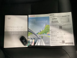 スマートキーは荷物を持っている時でも、キーを取り出さずドアの施錠・開錠ができます。