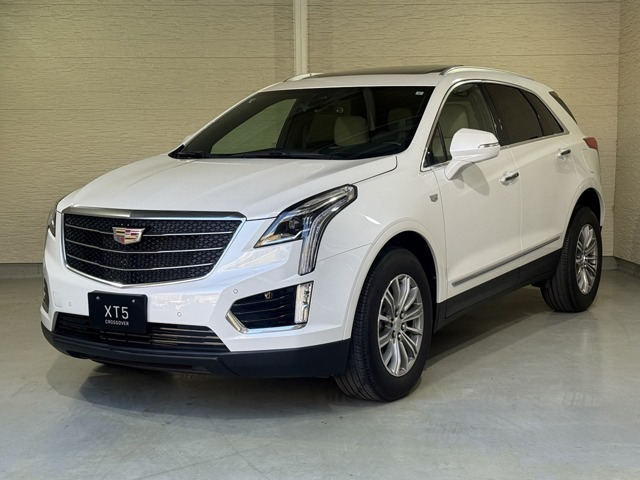 XT5クロスオーバー ラグジュアリー 4WD 