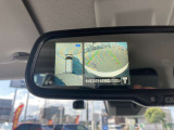 アラウンドビューモニターとバックカメラはルームミラーに映すことも出来ます!