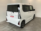 お客様にぴったりなおクルマをお選びいただけますように様々な展示車をご用意致しております!ダイハツの軽自動車だけではなく、他メーカー車やコンパクトカー・ミニバンなども数多く取り揃えております!