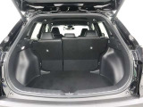 広々としたラゲージスペースを備えています。大きなものや長さのある荷物もしっかりと積み込めます。