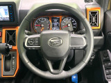 【純正革巻きステアリング】上質な革を使用することで、手にしっかり馴染みとても運転しやすいハンドルです♪