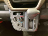 納車前にはプロのメカニックが、各部の点検を行います。ディーラーにしか出来ない品質、そしてサービスできっと満足していただけると思います!