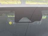 【トヨタセーフティセンス】走行中に前方の車両等を認識し、衝突しそうな時は警報とブレーキで衝突回避と被害軽減をアシスト。より安全にドライブをお楽しみいただけます。