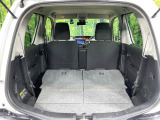 普段のお買い物や通勤、送迎等に十分な荷室スペースを確保しております。セカンドシートを倒すと、大きな荷物の積載も可能です♪