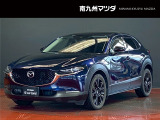中古車専門再生工場にて熟練専任スタッフが丁寧に清掃、仕上げを実施しております。また、お客様に安心してご検討いただける様、公取協が定める基準に基づき車両検査を実施し、車両状態評価証を発行しております。