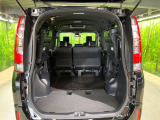 普段のお買い物や通勤、送迎等に十分な荷室スペースを確保しております。セカンドシートを倒すと、大きな荷物の積載も可能です♪
