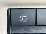 【パワースライドドア】スマートキーや運転席のスイッチでスライドドアの開閉が可能♪電動だから力を入れてドアを開ける必要が無く、小さいお子様でも、重い荷物を持っている時もラクに開け閉めできます♪