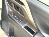 【届出(登録)済未使用車とは】自動車の分類では「新車」「中古車」この2種類しかありません。走行距離が100km未満かつ初度登録または初度届出された車両を「届出(登録)済未使用車」と呼んでいます。