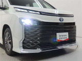 高輝度で点灯速度が速く、しかも消費電力の少ないLEDヘッドライトが装備されています!LEDの明るい光が走行中の視界の確保をサポートして、夜のドライブがより楽しく安全に運転できます♪