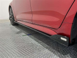 サイドにもエアロが付いており、車高が低く見えかっこよくなっております!