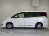 大きすぎず、小さすぎず、運転もしやすくシートアレンジも多彩で、どの世代の方にも気に入っていただけるお車です♪