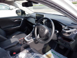 展示車両は厳正な車両チェックを実施しております。もちろん全車室内クリーニング済みになっております。(トラック等一部車種は除きます)