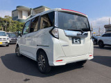後ろ姿とサイドのバランスが分かる一枚。テール周りの印象や角の状態、荷室のイメージも掴めます。