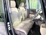 運転席シート廻りは使用感も少なく、良好な状態となっています。丁寧に使われていたことがよくわかりますね。