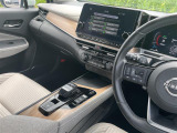 ノートオーラ 1.2 G FOUR レザーエディション 4WD 本革シート