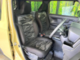 運転席シート廻りは使用感も少なく、良好な状態となっています。丁寧に使われていたことがよくわかりますね。