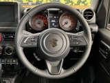 【純正革巻きステアリング】上質な革を使用することで、手にしっかり馴染みとても運転しやすいハンドルです♪