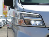 LEDヘッドライト点灯確認済み。視認性も良好です。