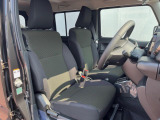 運転席シート廻りは使用感も少なく、良好な状態となっています。丁寧に使われていたことがよくわかりますね。