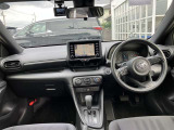 【運転席・インパネまわり】ハンドル・シート・フロアーなど隅々までプロによるクリーニング済み☆彡キレイな車内でドライブが一層快適にお楽しみいただけます!!