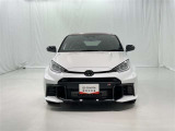 GRヤリスは、トヨタのモータースポーツ部門「TOYOTA GAZOO Racing(TGR)」によって開発されたスポーツカーです。