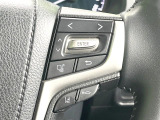 【レーダークルーズコントロール】高速道路での長距離走行が楽に!!自動で速度を保つクルーズコントロールが、衝突軽減システムと連携し、前方の車両を感知して車間を保つように速度調節してくれます!!