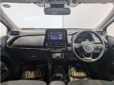 見通しのよいすっきりとした視界で、誰でも運転しやすいです。運転のしやすさは疲れにくさにも繋がりますよ♪