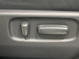 【シートヒーター】寒い日に重宝するシートヒーター!エアコンより早く温まってくれるので寒がりの人も安心ですね♪エアコンの温風は乾燥するから苦手、という方にもをおすすめです。