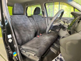 運転席シート廻りは使用感も少なく、良好な状態となっています。丁寧に使われていたことがよくわかりますね。
