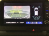 バックでの車庫入れも安心です! リアカメラが付いているバックモニター付のナビを装備しております。バンパーについているソナーや、操作線もついており距離感も画面から確認できます。