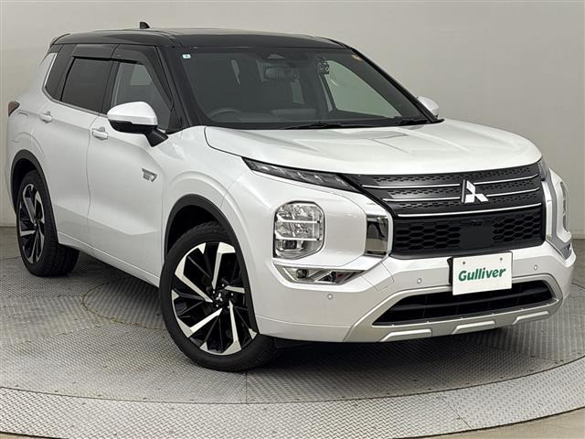 アウトランダー PHEV 2.4 P 4WD 本革シート