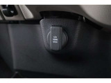 シガーソケットが付いているので、車から電源を取ることが出来ます!