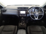「NISSAN 認定中古車」です。ワイド保証1年付(期間中走行距離無制限)全国の日産サービス工場で保証が受けられます。ご購入後も1ヶ月または1,000km点検が無料で受けられます♪